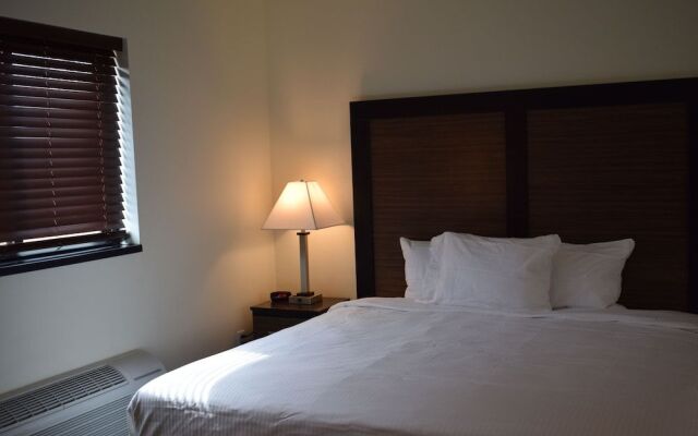 Menominee River Extended Stay Hotel