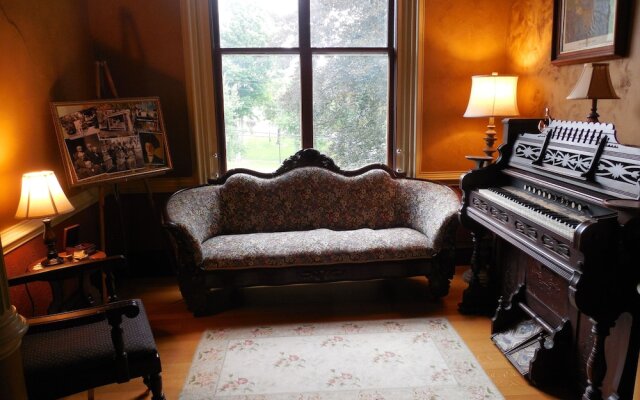 The Proctor Mansion Inn