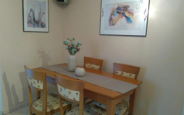 Aspri Ammos House