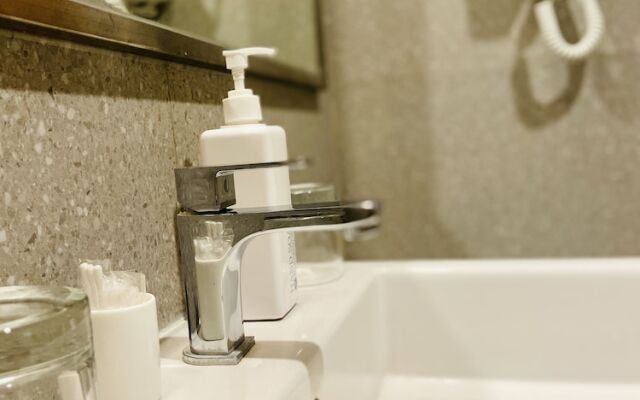 Kambaniru Beach Hotel & Resort