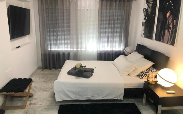 Little Paradise close to La Sala in Puerto Banus / quiet