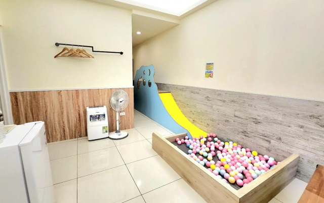 Happiness Yes Inn