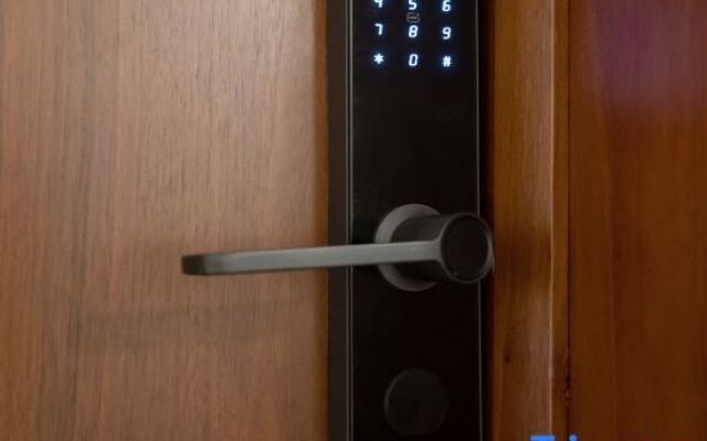 WuYu Hotel（Beibei District Government Zhuang Yuan Bei Light Rail station)