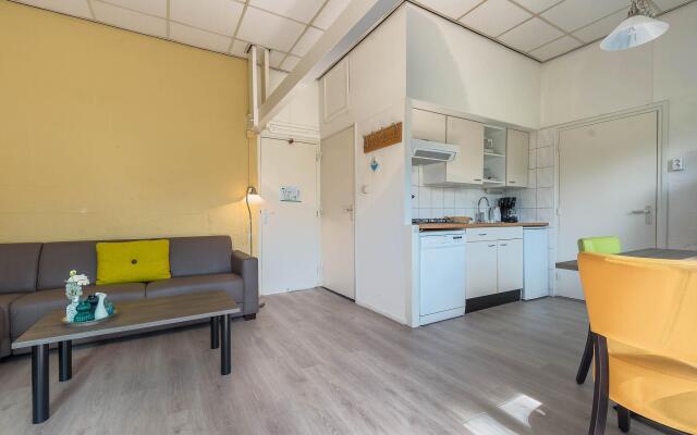 Well-kept Bungalow With Microwave Near Valkenburg