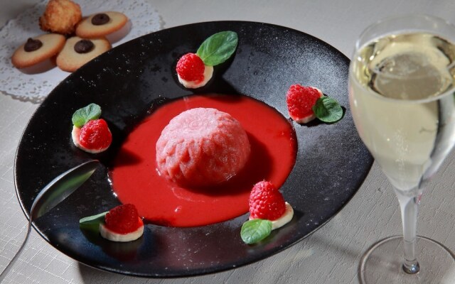 De la Grande Cascade