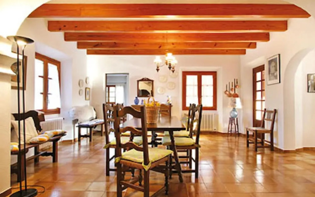 Vall de March Finca Farmhouses by Vida Villas