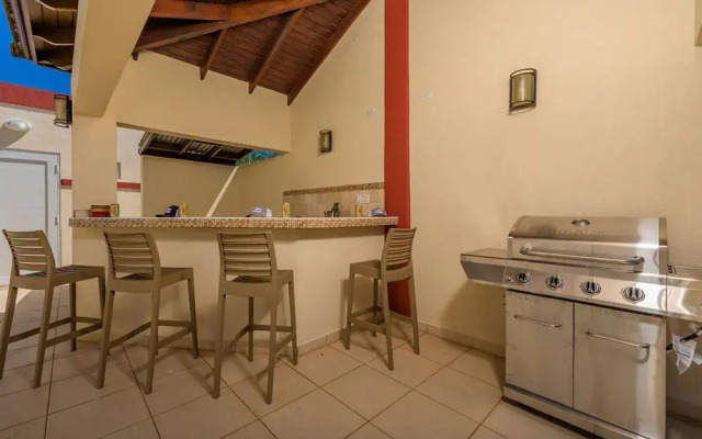 Sleeps 11 6 Bedrooms Privatepool Outdoor Dining