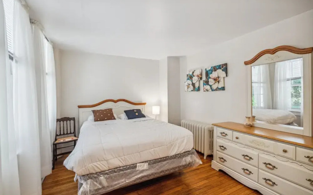 Cozy Home Best Location In Town On 7 Private Acres 2 Bedroom Cottage by Redawning