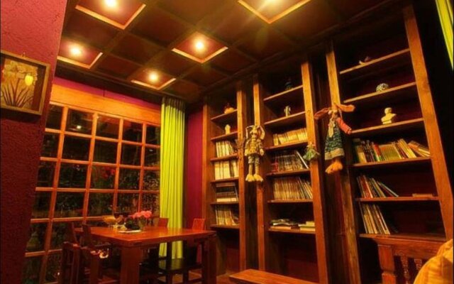 Blossom Hill Inn Lijiang