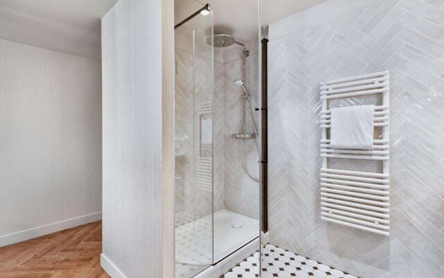 H4 Hotel Wyndham Paris Pleyel Resort