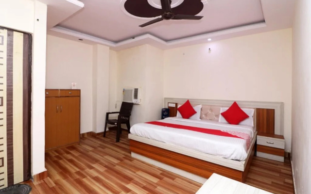Hotel Keshav