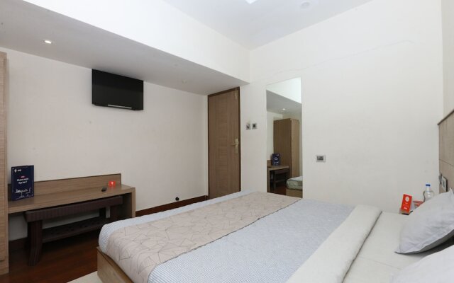 OYO 4943 Sandanams Villa
