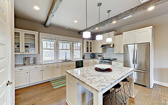 2217 Spicewood - 3 Br Home