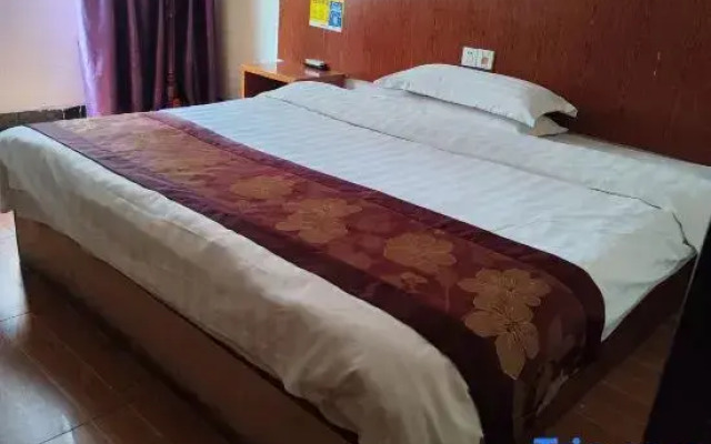 Tonglu Liangliang Hostel