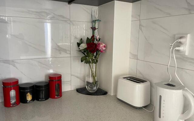 4 bedroom home fully furnished in Papakura, Auckland