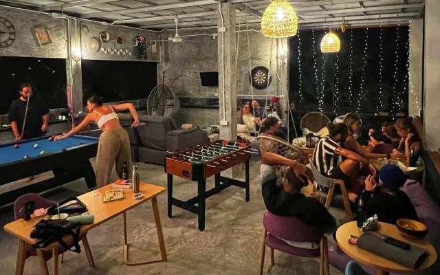 Wonderland Jungle Hostel