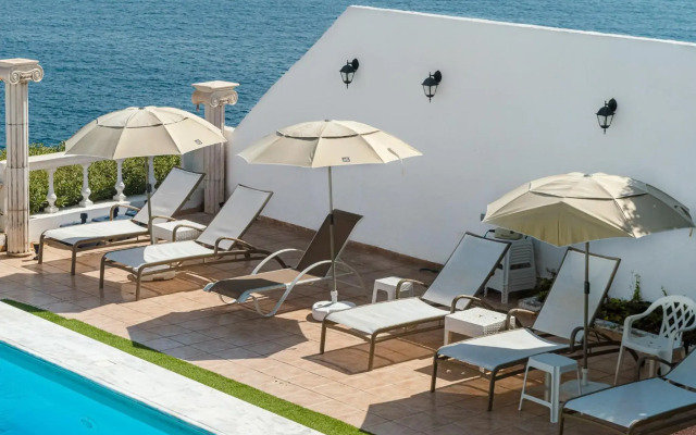 Mistral Apartments Aegina