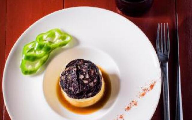 Logis Hôtel Etchemaïté