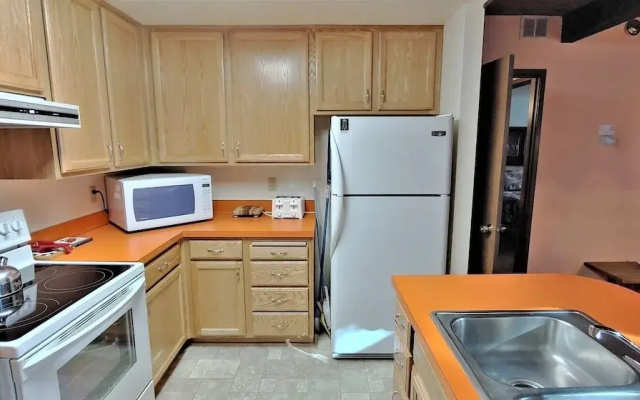Tennis Village 3 2 Bedroom Apts