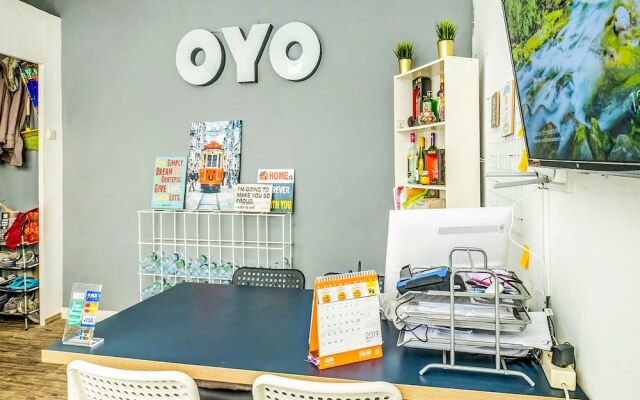 OYO Life 92548 M-square Apartment By Lins Pro