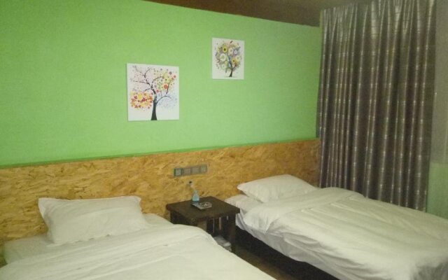 Lijiang Maya Theme Hotel