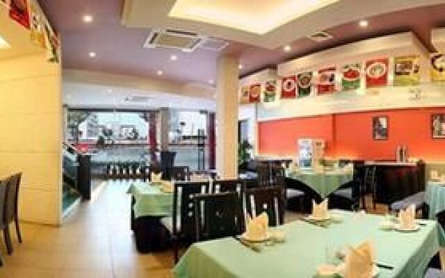 City Garden Hotel