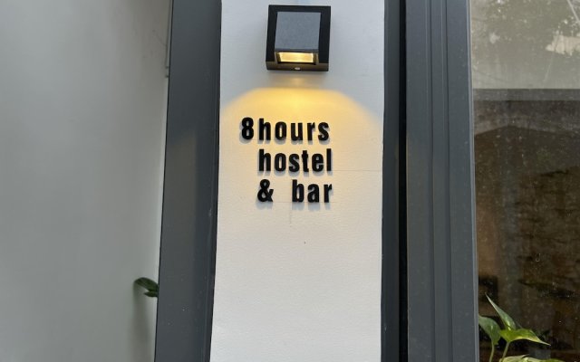 8h - Hostel