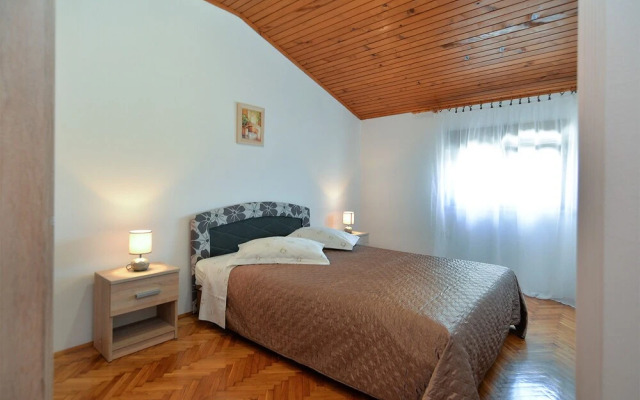 Apartment 1376