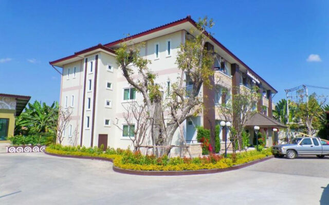 The Aree Grand Apartment
