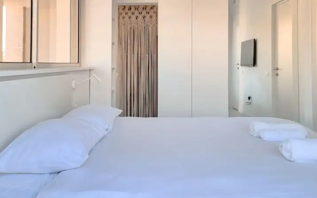 Royal Eden Apartment