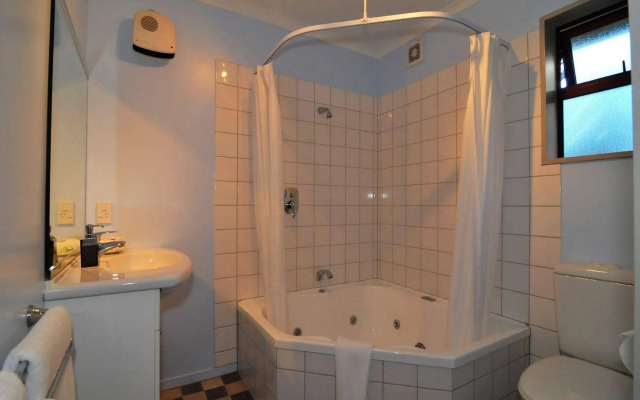 ASURE Scenic Route Motor Lodge