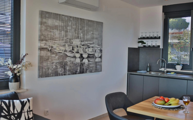 Dinary Apartman