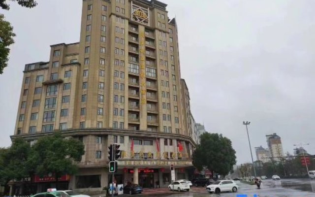 Victoria Royal Hotel