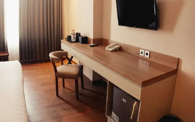 Zenith Premiere Hotel Baubau