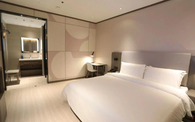 HanTing Hotel (Fuping Binhe Bridge)