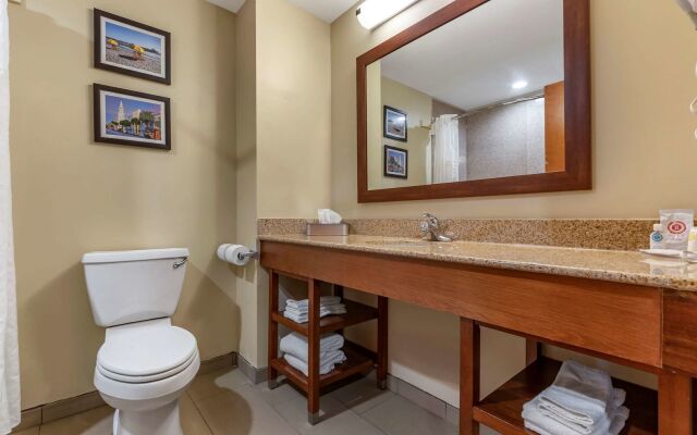 Comfort Inn & Suites