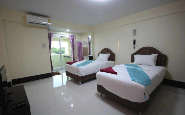 Windsor Park and Resort – Guest Rooms – Lop Buri