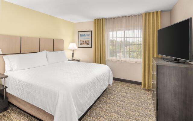 Candlewood Suites Destin-Sandestin, an IHG Hotel