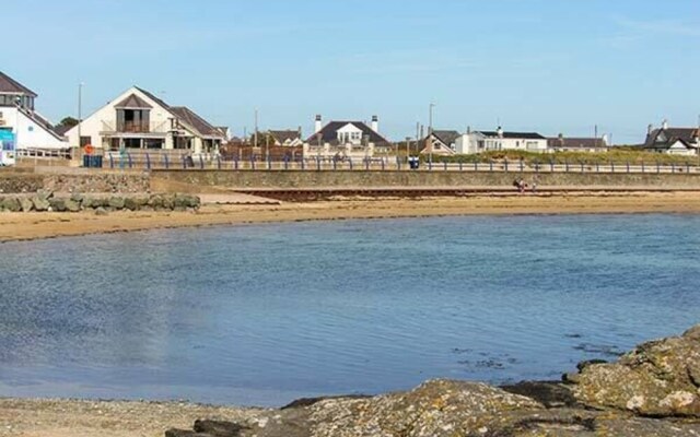 24 Isallt Lodges