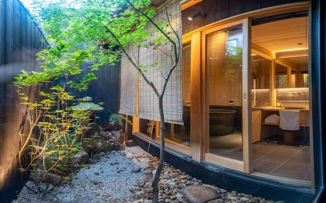 Guesthouse Hana Petalstream Villa