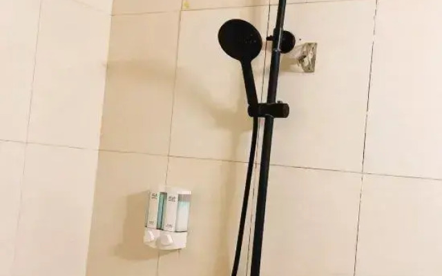 Jixiang Business Hotel