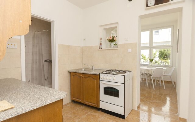 Apartments Tiho