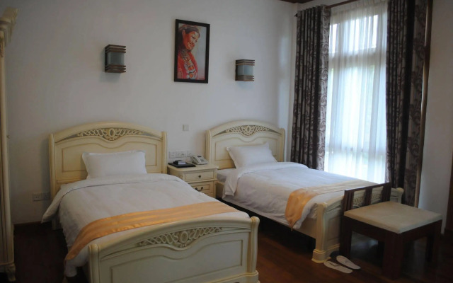 Myitkyina Plam Spring Resort Hotel