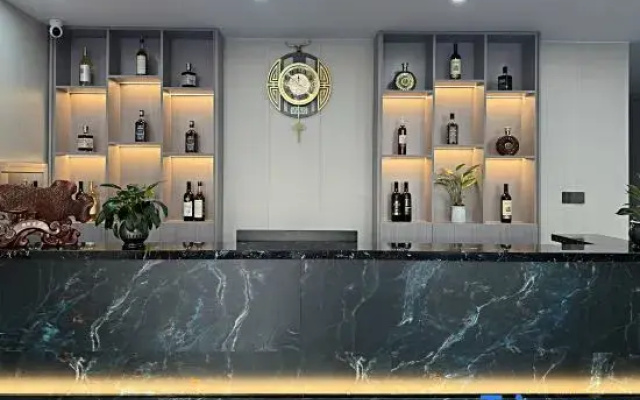 Xinyu Business Hotel