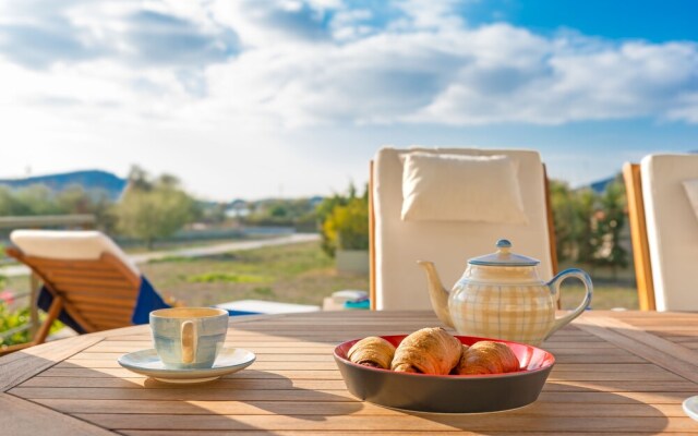 Legrena Beach Villa