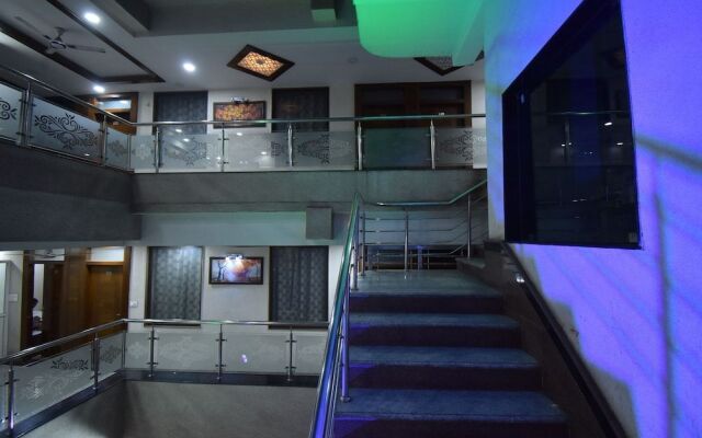 OYO 60291 Hotel Siddhi Vinayak