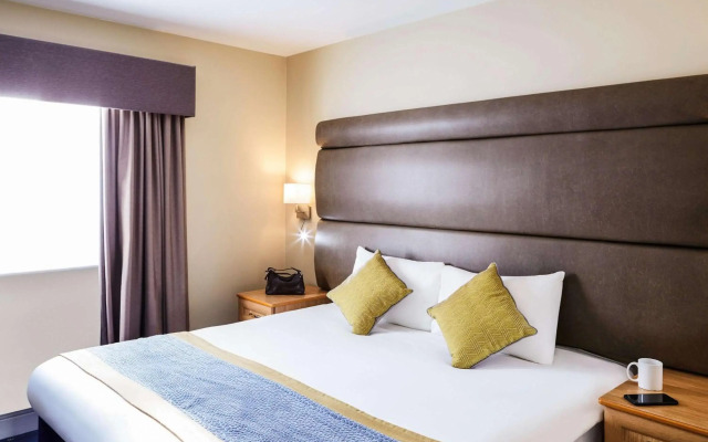 Mercure Newbury West Grange Hotel