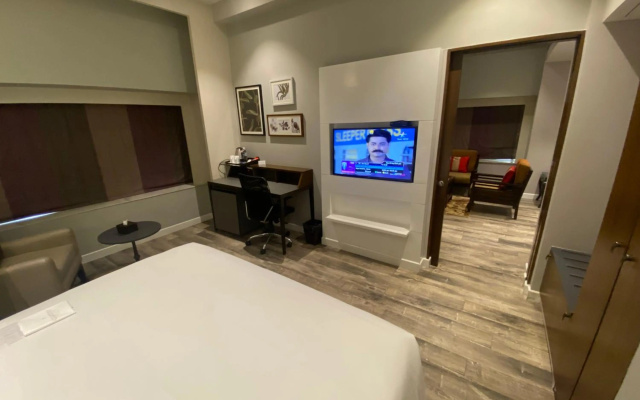 Country Inn & Suites By Radisson Jammu – Guest Rooms – Jammu