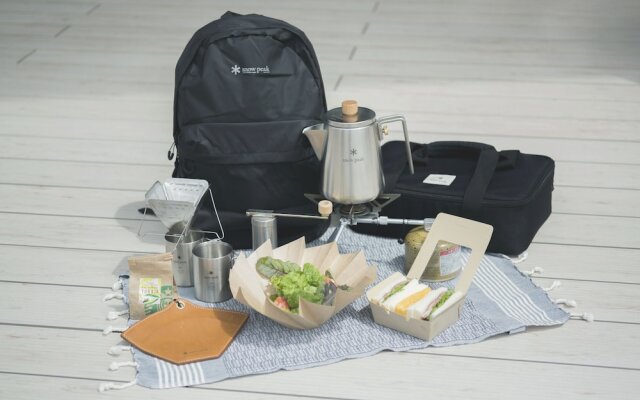 Snow Peak LAND STATION HAKUBA