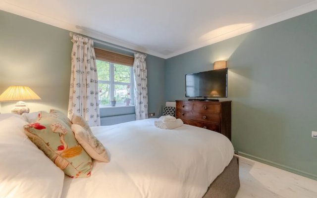 Spacious 2 Bedroom Flat in Wandsworth